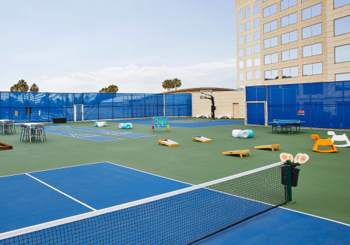 Hotels with Tennis Facilities in Orange County, California